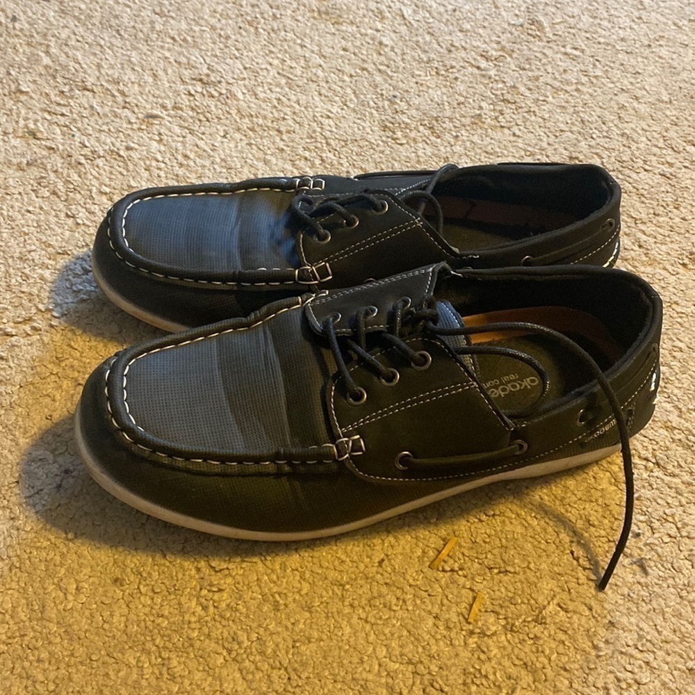 Akademiks mens shoes; size 10